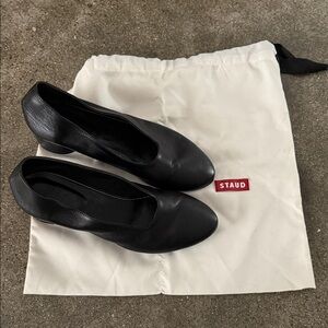 STAUD Alba Black Pumps